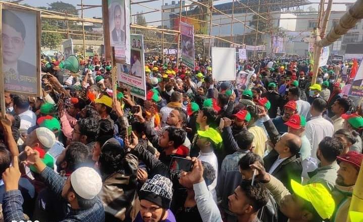 কক্সবাজারে ১৪৪ ধারা ভেঙ্গে মাঠে বিএনপি,পরিস্থিতি থমথমে