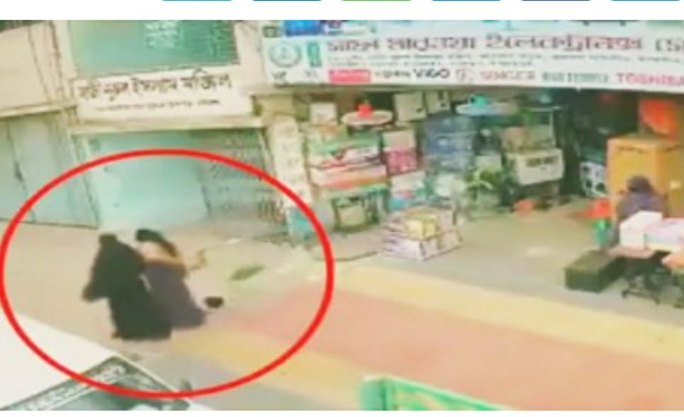 চট্টগ্রামের অরক্ষিত নালায় এক দিনের ব্যবধানে পড়লো ২ জন