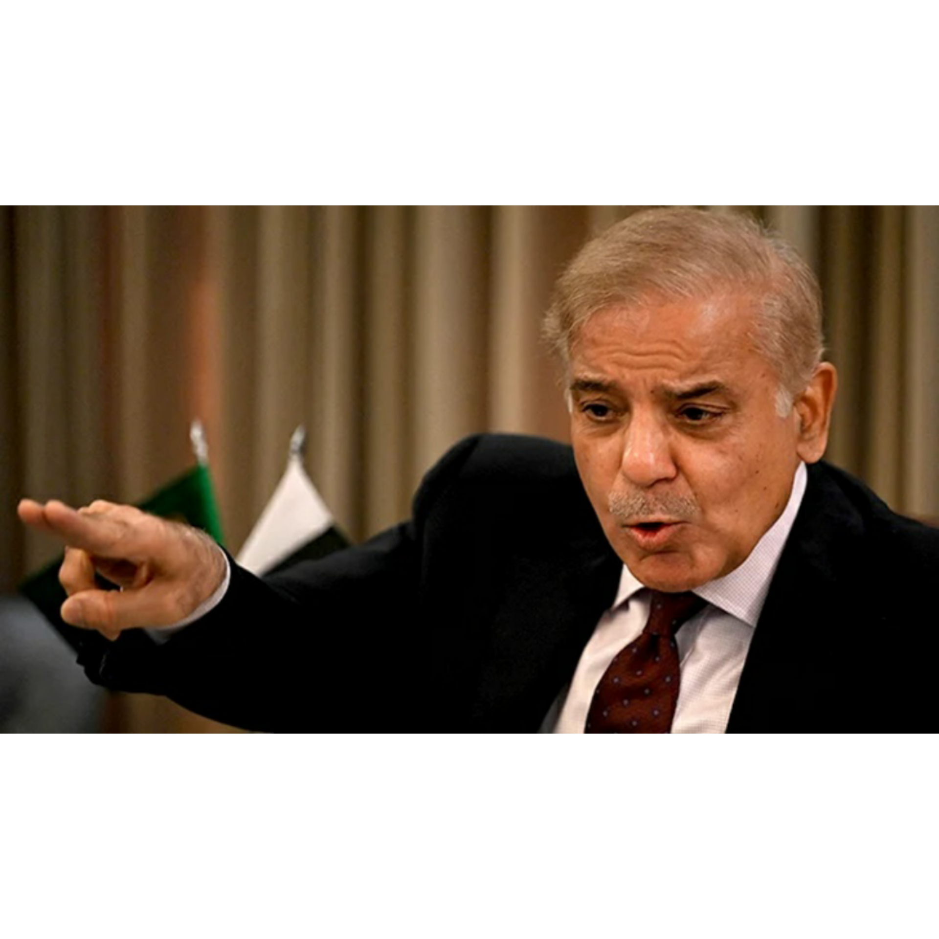 খালি মাঠে গোল,পাকিস্তানের ২৩তম প্রধানমন্ত্রী শাহবাজ শরিফ