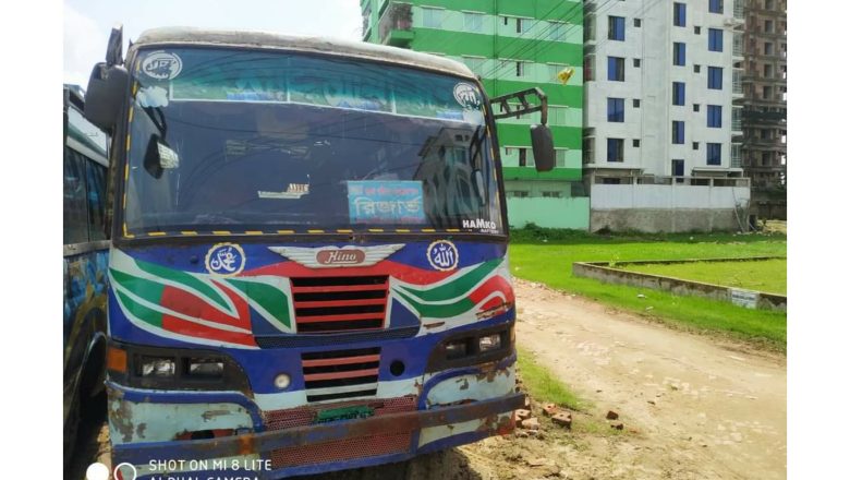 বহদ্দারহাটে ধর্ষণ থেকে বাঁচতে চলন্ত বাস থেকে লাফ দিয়ে ৫ দিন অজ্ঞান পোশাককর্মী