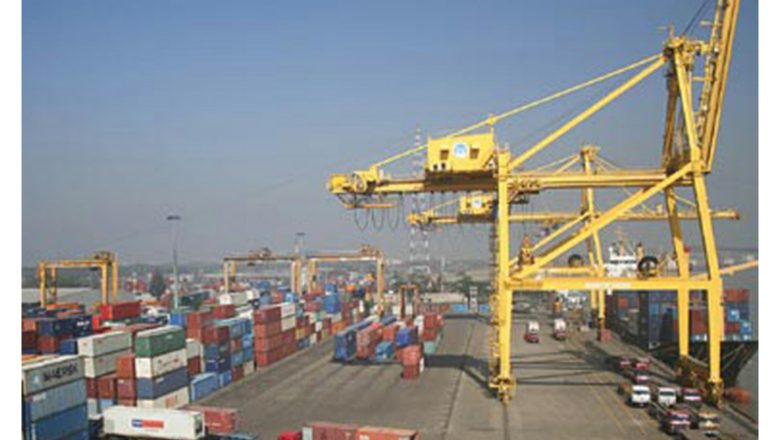 চট্টগ্রাম বন্দরে যুক্ত হলো অত্যাধুনিক ৫ টি ক্রেন