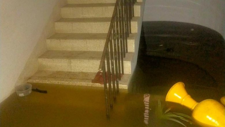 বাসার নিচতলায় জমেছে পানি, কাতালগঞ্জে বিদ্যুতায়িত হলে প্রাণ হারালেন কেয়ারটেকার – ড্রাইভার