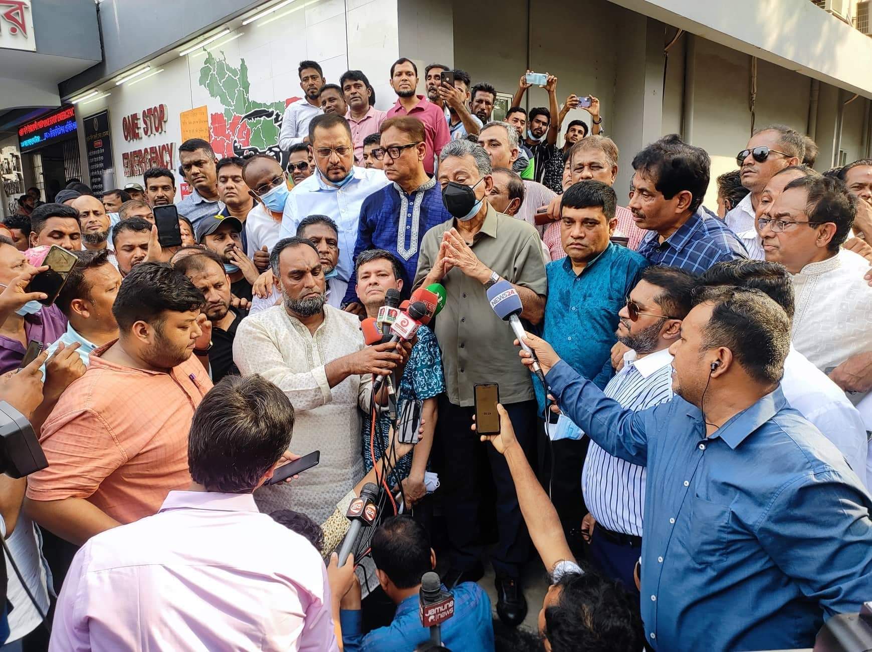 সরকার সব জায়গায় ফেল করছে, তাই নাশকতা ছাড়া কিছুই দেখে না : আমীর খসরু