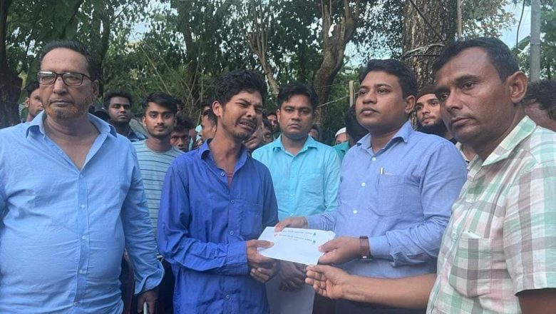 বাঁশখালীতে পুকুরে ডুবে জমজ বোনের মৃত্যু, পরিবারের পাশে ইউএনও