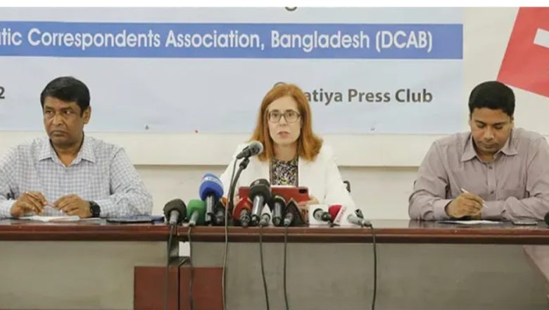 দেশ থেকে পাচার করে সুইস ব্যাংকে জমানো অর্থ  সম্পর্কে কোন তথ্যই জানতে চায়নি সরকার