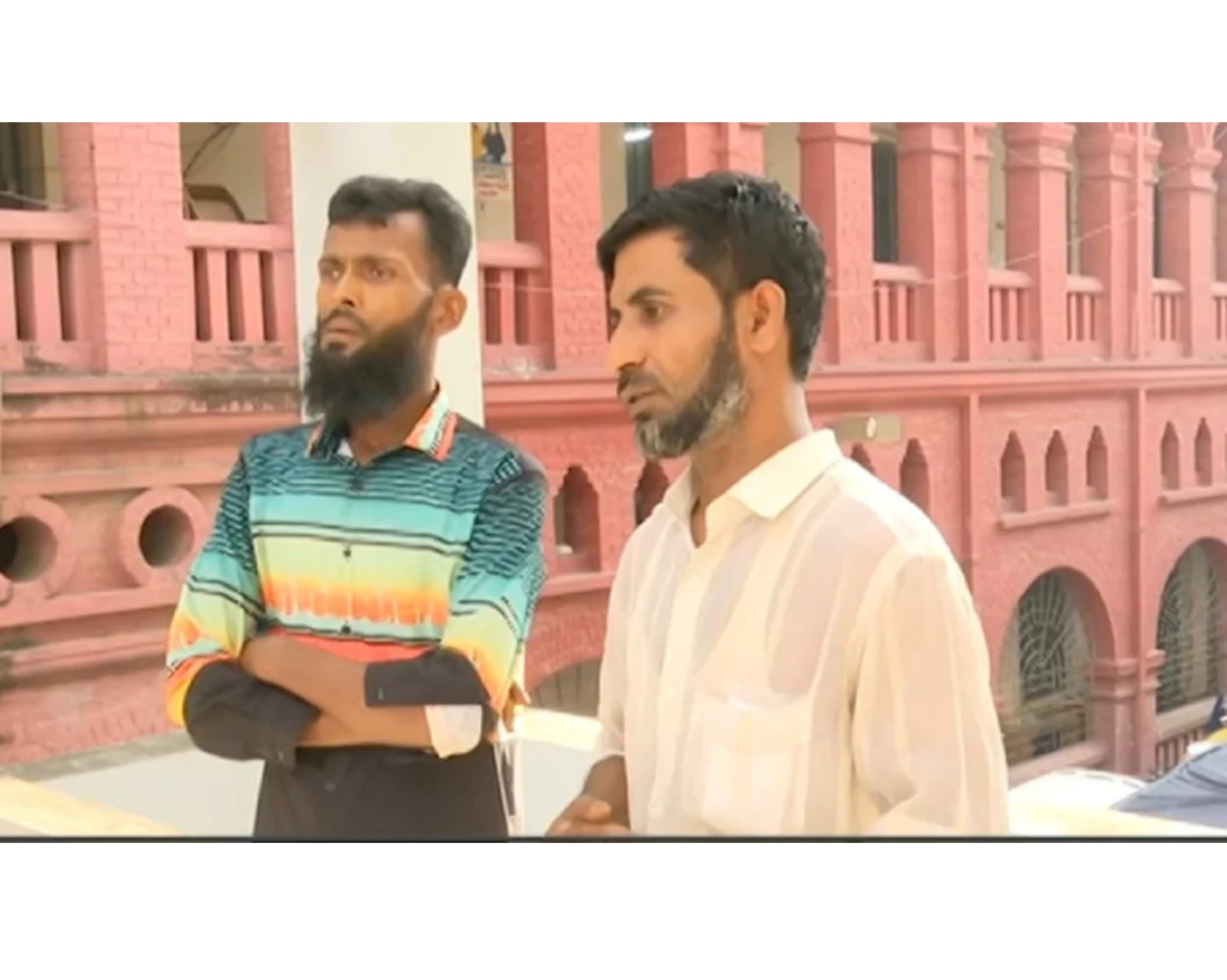 নিয়মিত  নামাজ ও এতিমখানায় কুরআন দেয়ার শর্তে দুই আসামীকে মুক্তি দিলো  চট্টগ্রাম আদালত