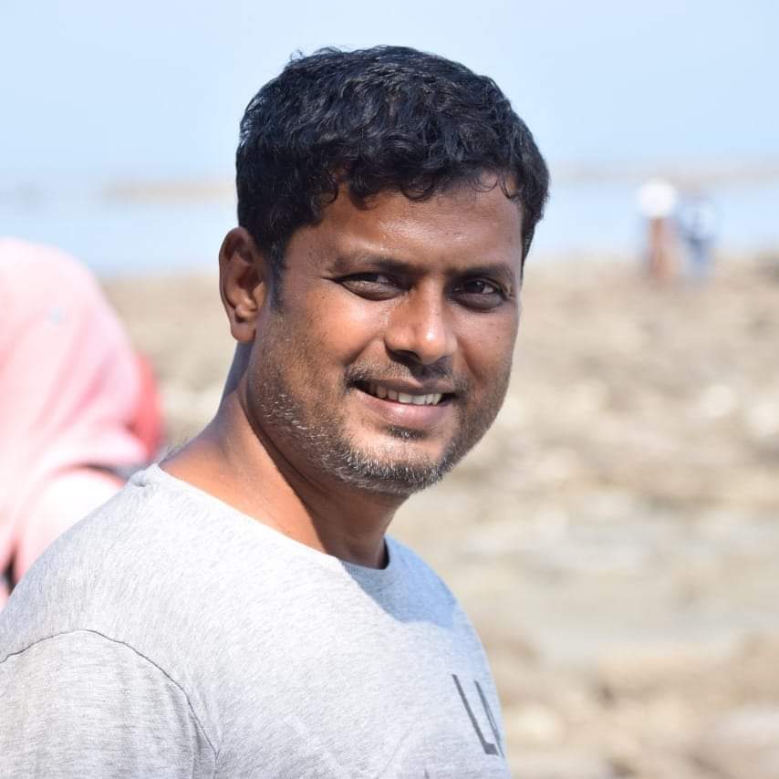 হাটহাজারীতে বেপরোয়া কারের ধাক্কায় চবি শিক্ষকের মৃত্যু