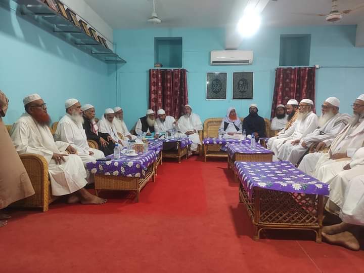 হাটহাজারীতে হেফাজতের কেন্দ্রীয় কমিটির বৈঠক, চট্টগ্রাম নগরে ১৭ সদস্যের নতুন কমিটি