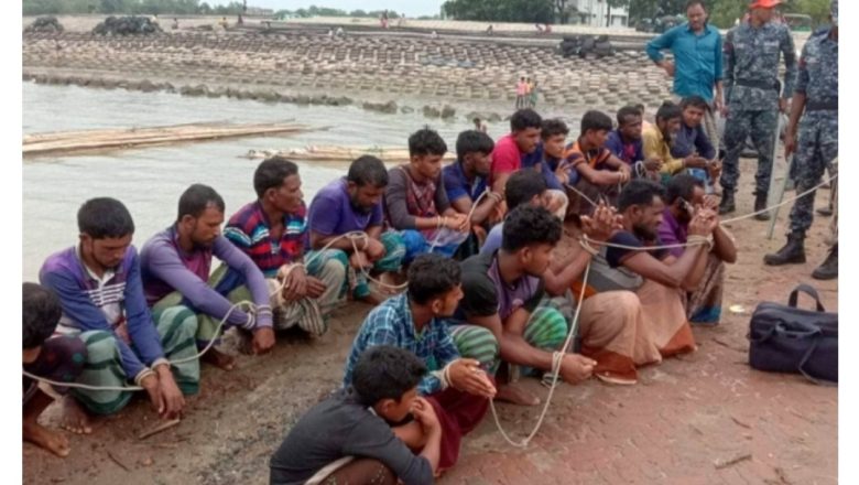 নিষেধাজ্ঞা অমান্য করে মাছ ধরায় বাঁশখালীতে ২২ জেলেকে ১ লাখ টাকা জরিমানা