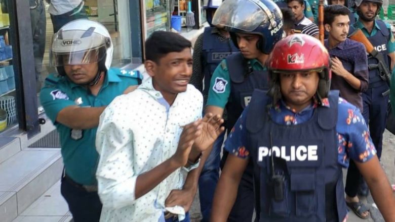 দক্ষিণ জেলা  স্বেচ্ছাসেবক দলের ১৫০ জনের বিরুদ্ধে কোতোয়ালিতে মামলা, আহবায়কসহ আটক ১৪