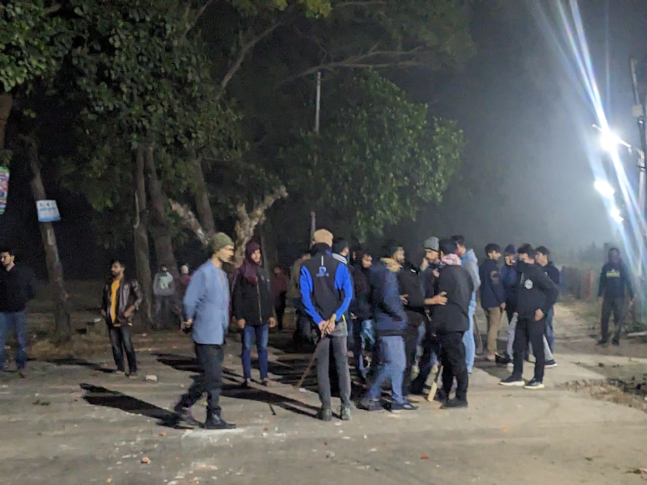 চবিতে ছাত্রলীগের দু’গ্রুপের ফের সংঘর্ষ, প্রক্টরসহ আহত ৯