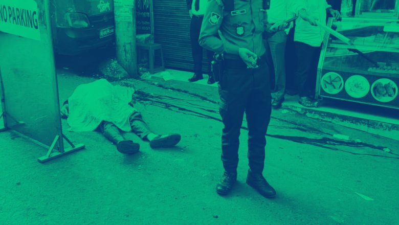 কোর্ট হিলে  পুলিশের গাড়ির চাপায় আইনজীবীর সহকারী মৃত্যু