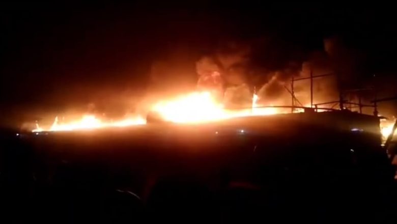 ফটিকছড়ির পুরুষশুন্য গ্রামে প্রবাসীদের বাড়িঘরে অগ্নিসংযোগ করে লুটপাট