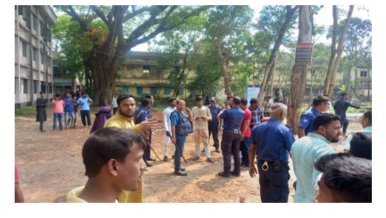 স্বাধীনতা দিবসেও মারামারিতে ব্যস্ত  ছাত্রলীগ