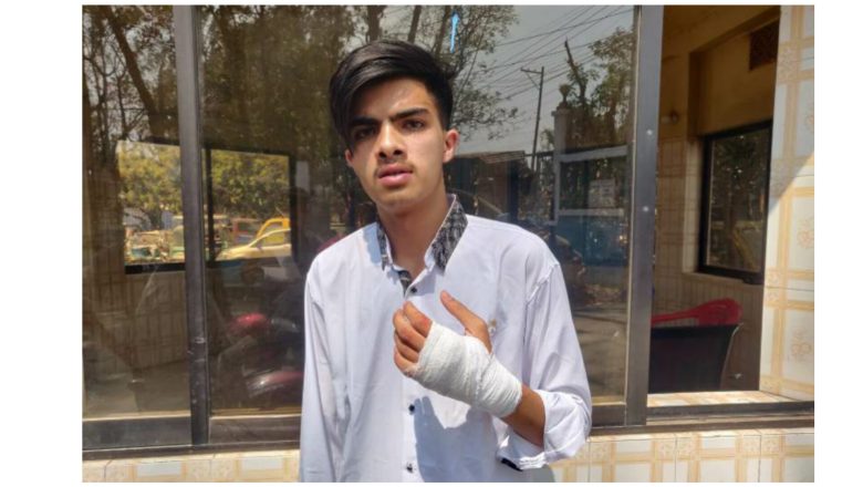 লোহাগাড়ায় কলেজছাত্রকে ছুরিকাঘাত করে মোবাইল-টাকা ছিনিয়ে নিলো কিশোর গ্যাং