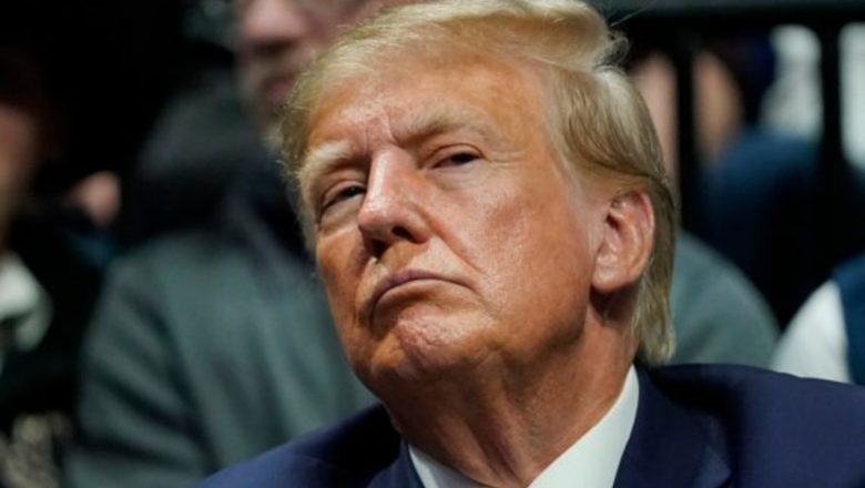 ডোনাল্ড ট্রাম্প গ্রেফতার