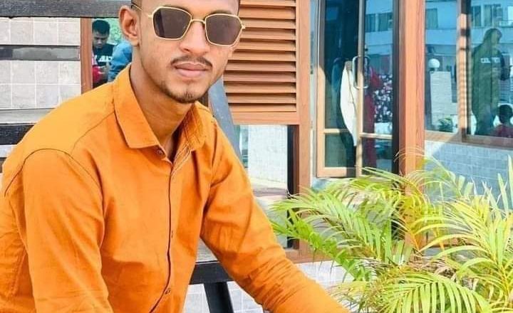 ফটিকছড়িতে আম পাড়তে গিয়ে যুবকের মৃত্যু