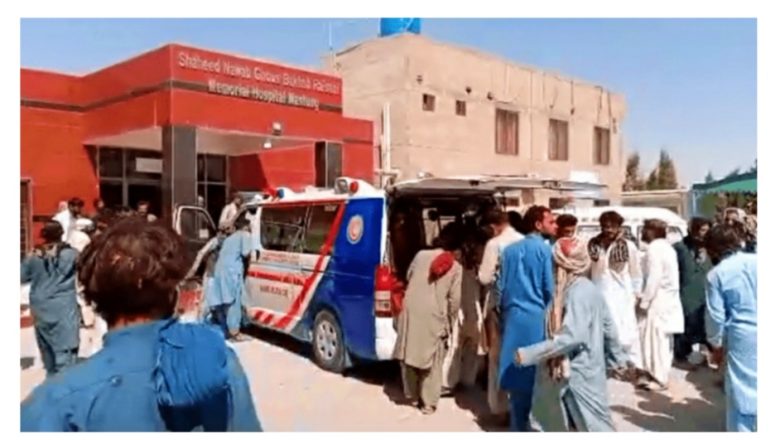 পাকিস্তানে বোমা হামলায় পুলিশের উচ্চপদস্থ কর্মকর্তাসহ ৫২ জনের মৃত্যু