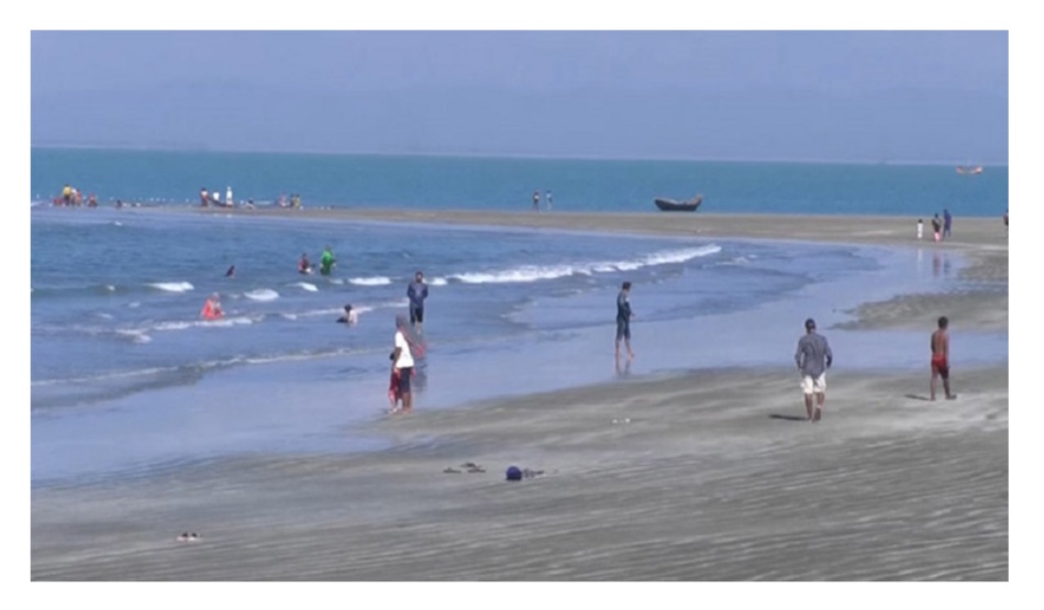 দুর্যোগপূর্ণ আবহাওয়া সেন্টমার্টিনে:আটকা পড়েছে দেড় শতাধিক পর্যটক