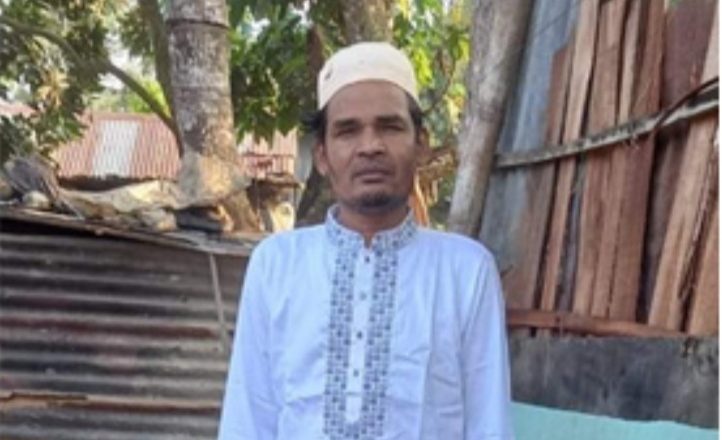 ফটিকছড়িতে গলায় রশি পেঁচিয়ে আত্মহত্যা মাইজভাণ্ডার ভক্তের