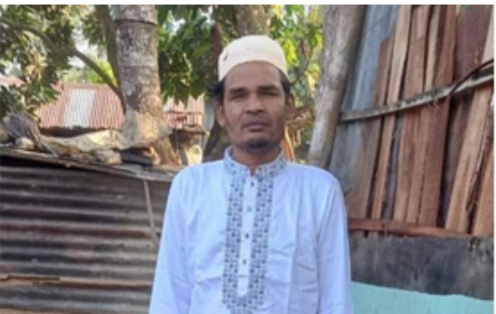 ফটিকছড়িতে গলায় রশি পেঁচিয়ে আত্মহত্যা মাইজভাণ্ডার ভক্তের