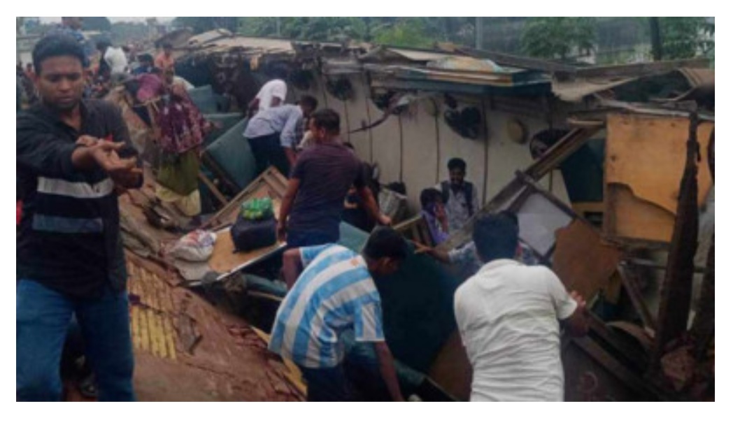 ভৈরব জংশনে ভয়াবহ ট্রেন দুর্ঘটনায় ২০ জন নিহত