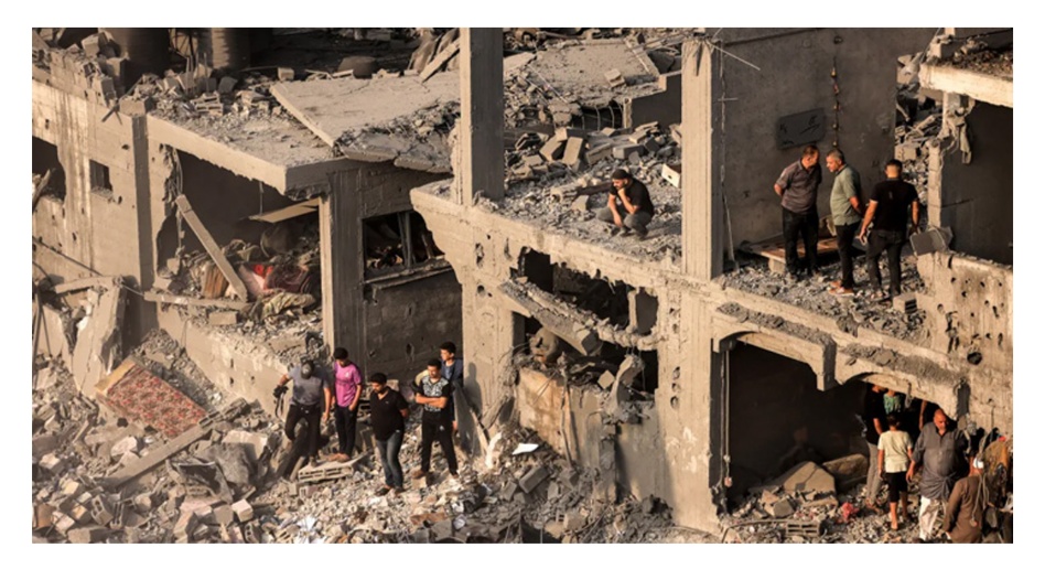 বর্বর ইসরাইলী বোমা হামলায় গাজায় নিহতের সংখ্যা ছাড়াল ৭ হাজার