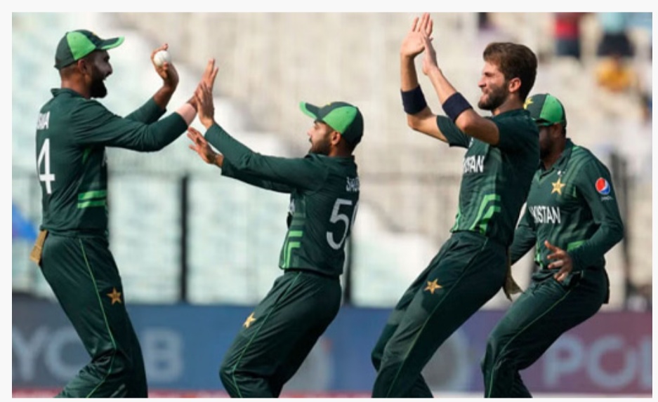 শুরুতে উইকেট হারিয়ে বিপাকে বাংলাদেশ