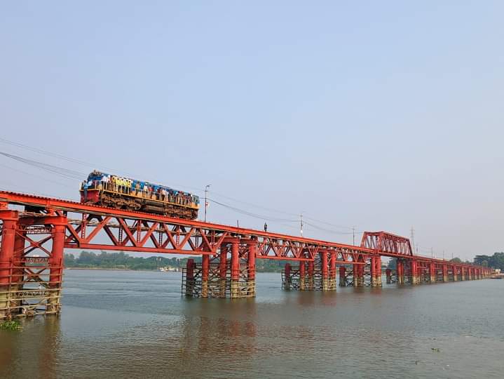 প্রথম ট্রেন গেল কক্সবাজারে,১১ নভেম্বর উদ্বোধন
