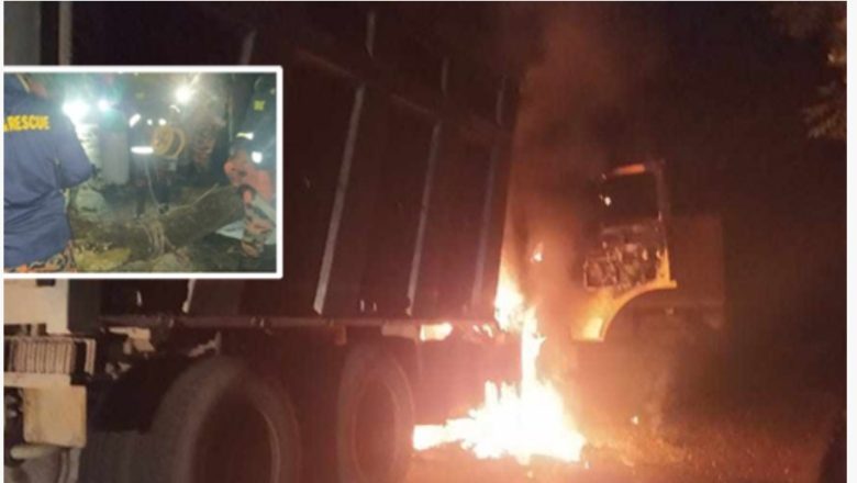 রাঙ্গুনিয়ায় গাছ কেটে সড়কে ব্যারিকেড,৩ গাড়িতে আগুন