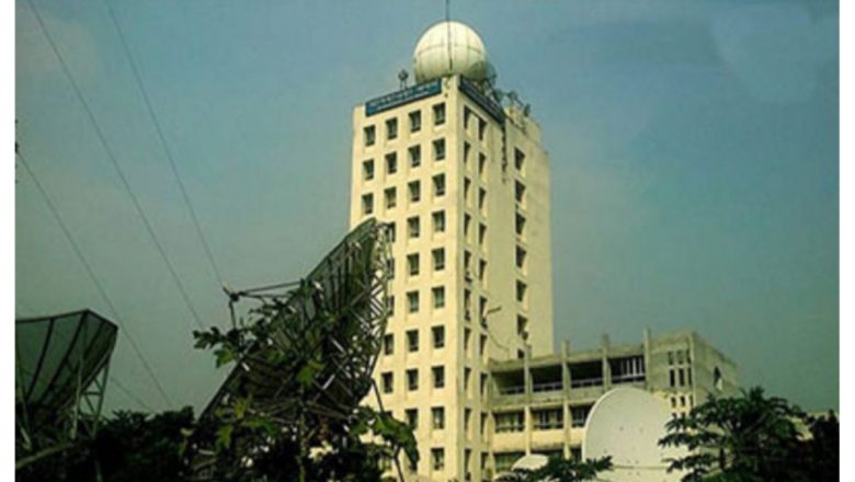 বঙ্গোপসাগরে  নিম্নচাপ: ঢাকার আকাশ মেঘলা, দেশের বিভিন্ন স্থানে বৃষ্টি