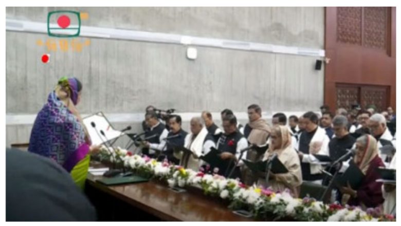 শপথ নিলেন নির্বাচিত সংসদ সদস্যরা