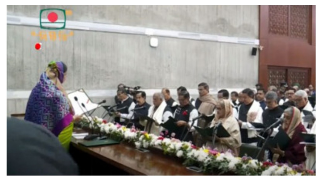 শপথ নিলেন নির্বাচিত সংসদ সদস্যরা