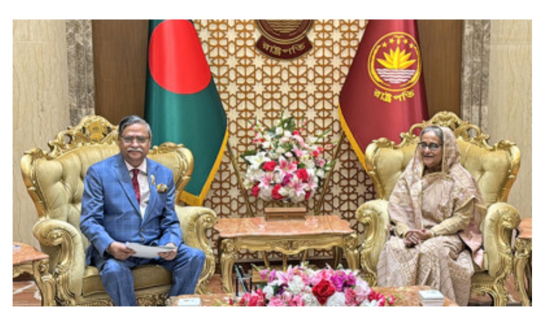 শেখ হাসিনাকে দেশের প্রধানমন্ত্রী নিয়োগ করলেন রাষ্ট্রপতি