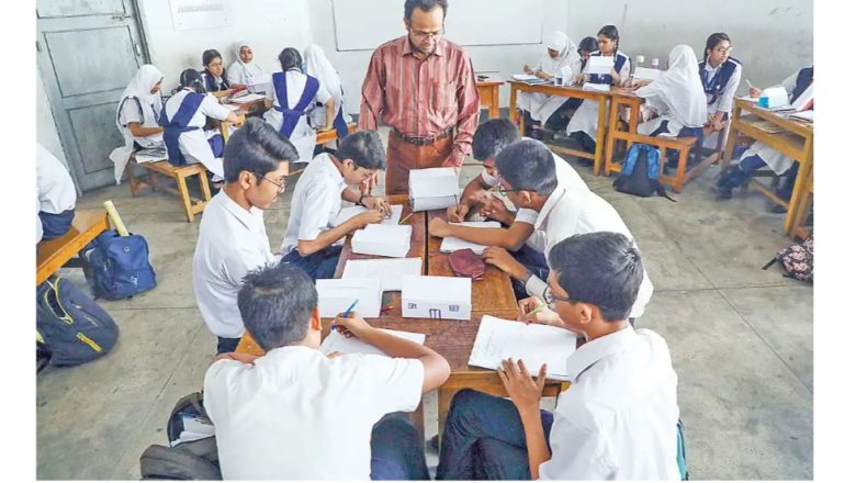 নতুন শিক্ষাক্রমে মূল্যায়ন পদ্ধতি পরিবর্তনের আভাস দিলেন শিক্ষামন্ত্রী