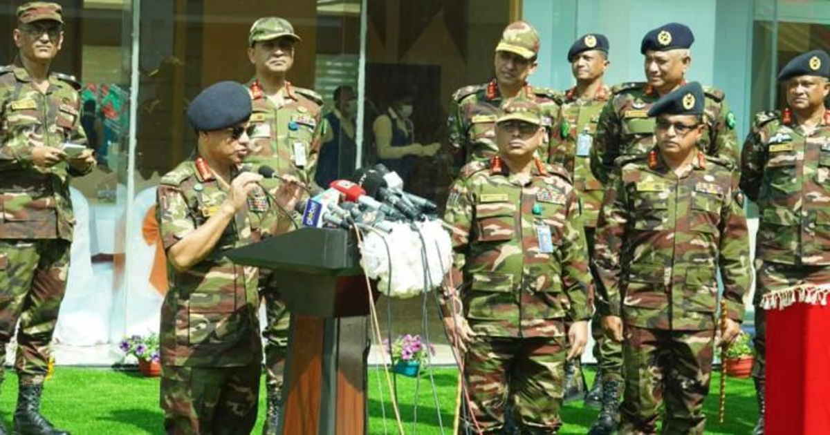 কক্সবাজারে এরয়িা পরর্দিশন করলেন সেনা প্রধান