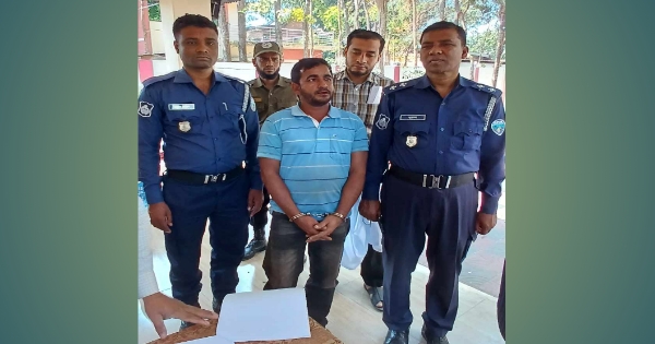 ফটিকছড়িতে হালদার পাড় কাটায় যুবকের কারাদণ্ড