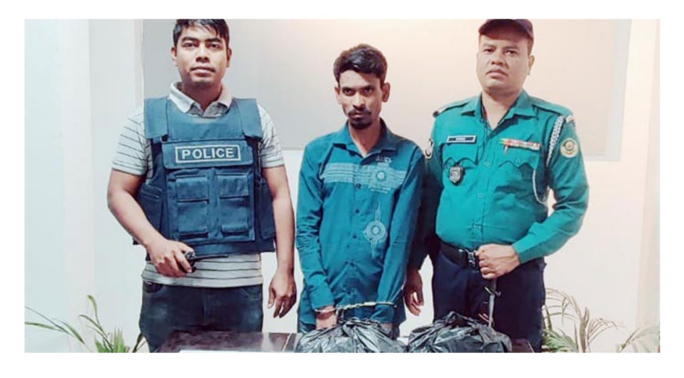 চান্দগাঁওয়ে মাদককারবারি গ্রেফতার