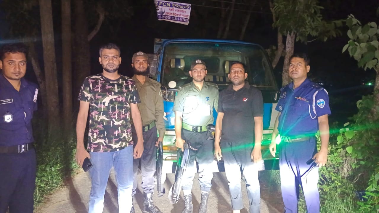 ফটিকছড়িতে অবৈধভাবে খালের বাঁধ থেকে মাটি কাটায় ১৫ দিনের কারাদণ্ড