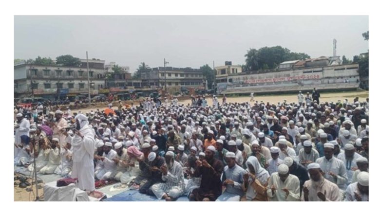 হাটহাজারীতে  ইস্তিস্কার নামাজ আদায়