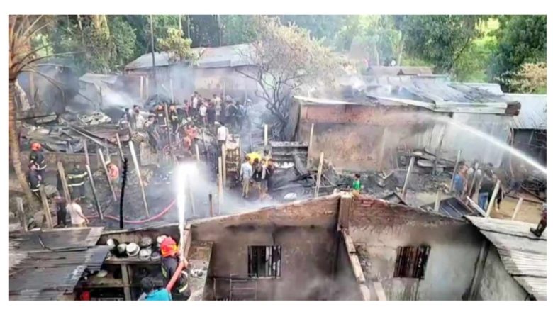 ফটিকছড়িতে গ্যসের চুলা থেকে আগুন,ঘর পুড়ে ক্ষতি ১৫ লাখ