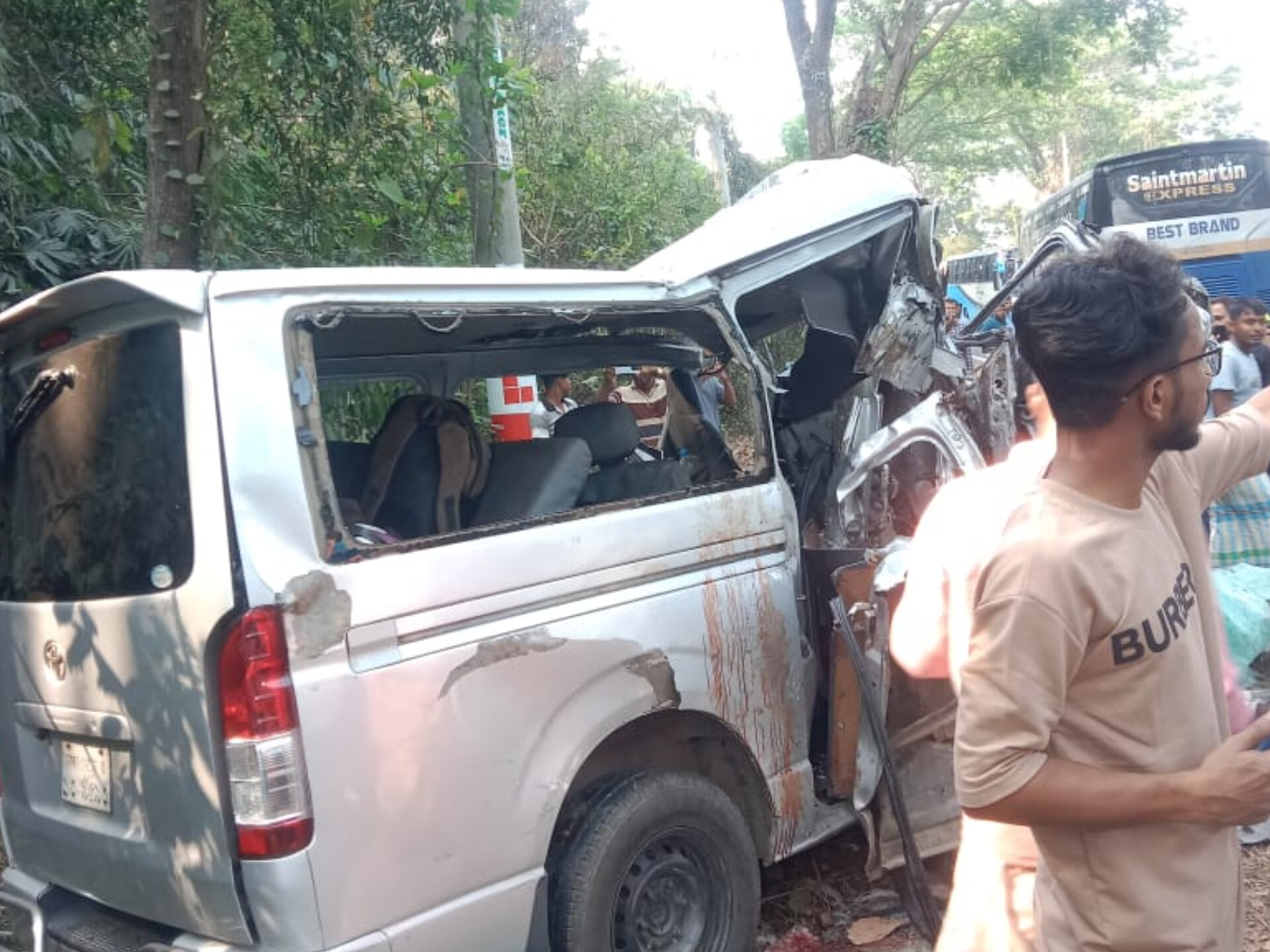 লোহাগাড়ায় কেন এই ট্রাজেডি?