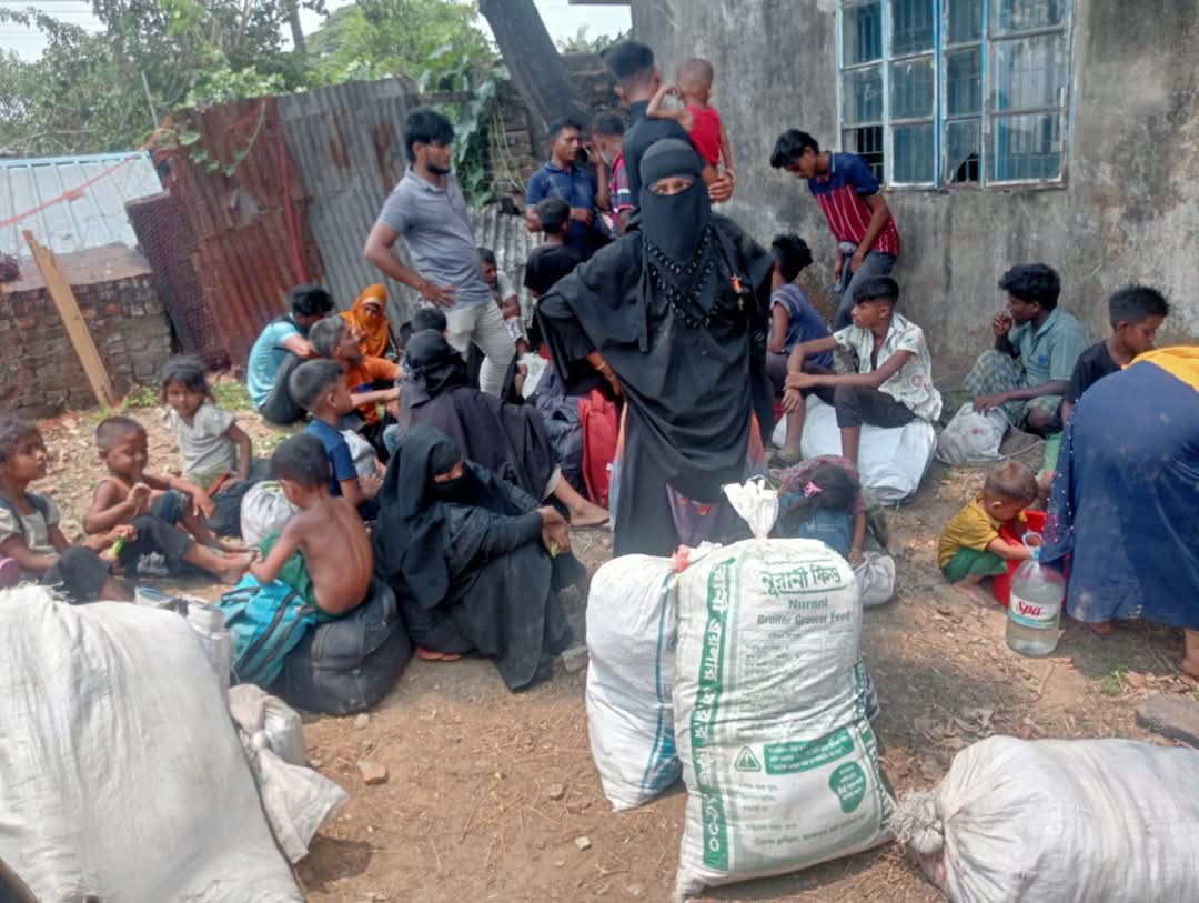 সীতাকুণ্ডে ভাসানচর থেকে পালিয়ে আসা ৪৫ রোহিঙ্গা আটক