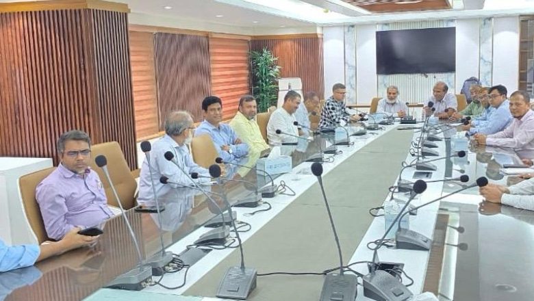 হয়রানির প্রতিবাদে চট্টগ্রাম প্রাইভেট হসপিটাল ওনার্স অ্যাসোসিয়েশনের প্রতিবাদ সভা