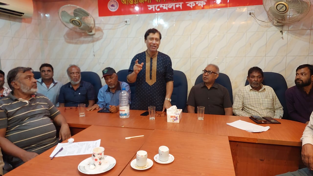 ২০ জুলাই ধর্মঘটে যাচ্ছে বৃহত্তর চট্টগ্রামের পরিবহন মালিক-শ্রমিকরা, ৪ দফা দাবি