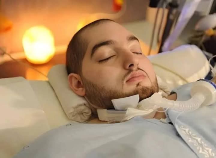 দীর্ঘ দুই দশক কোমায় থাকার পর চিরনিদ্রায় ‘ঘুমন্ত রাজপুত্র’ প্রিন্স আল-ওয়ালিদ