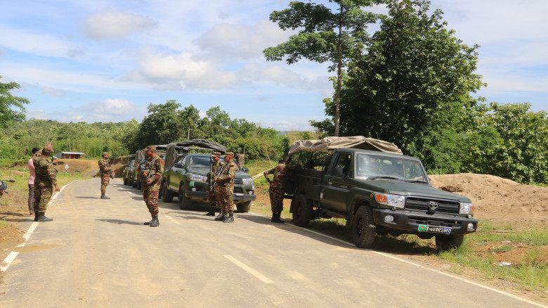 রুমার দুর্গম পাহাড়ে সেনা অভিযানে কেএনএ কমান্ডারসহ দুই সন্ত্রাসী নিহত
