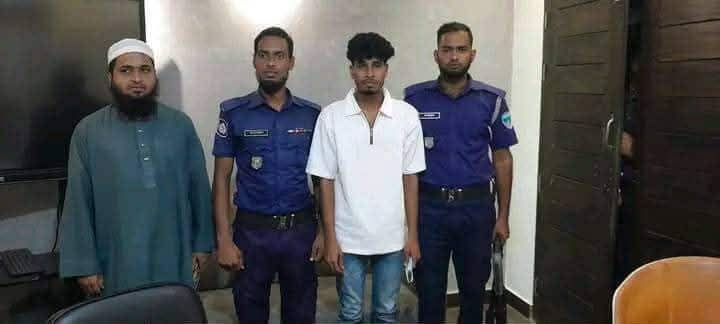 হাটহাজারী মাদরাসা অবমাননাকারী ফটিকছড়ির যুবক গ্রেপ্তার