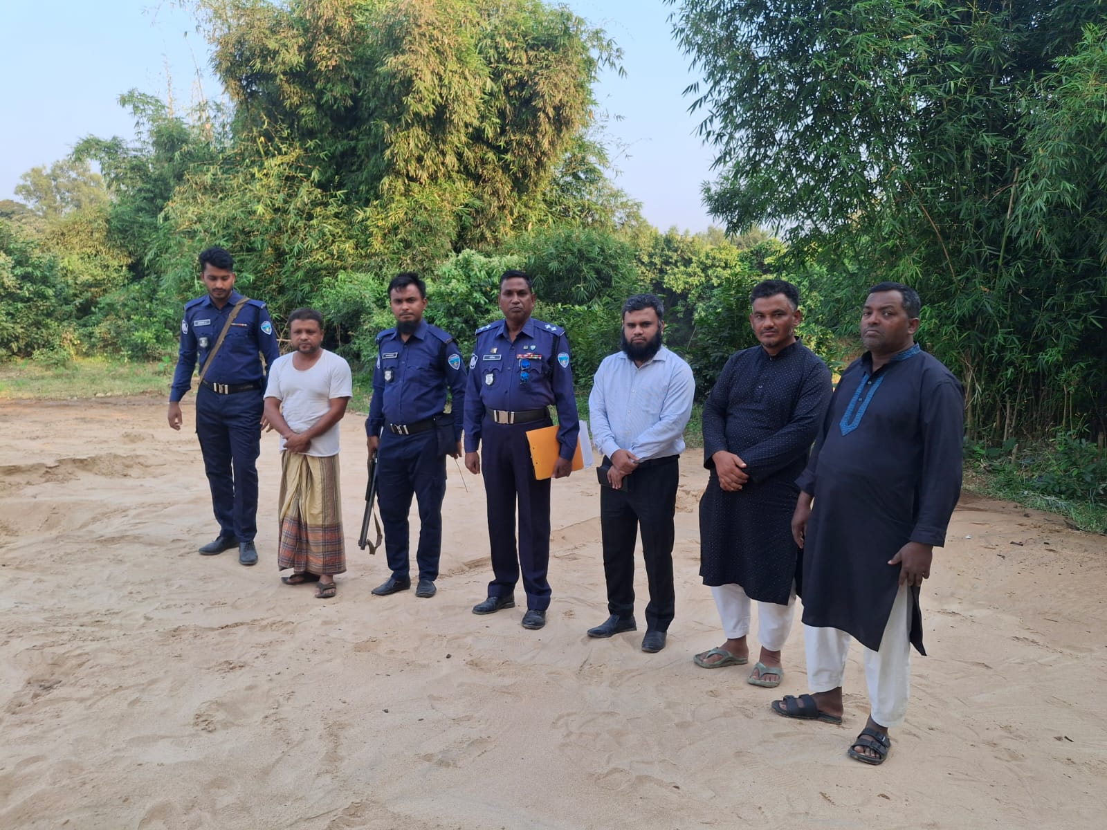 ফটিকছড়িতে অবৈধ বালু উত্তোলনের বিরুদ্ধে অভিযান, জরিমানা ৫০ হাজার