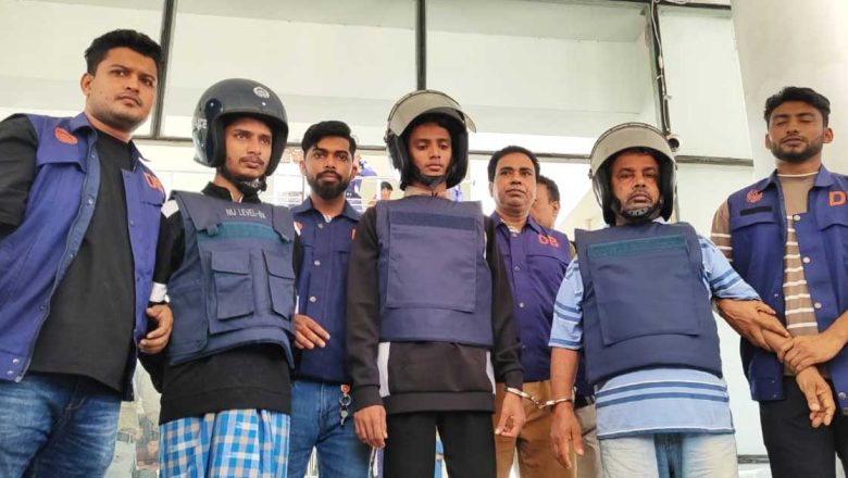 রাউজানে আগ্নেয়াস্ত্রসহ তিনজন গ্রেপ্তার